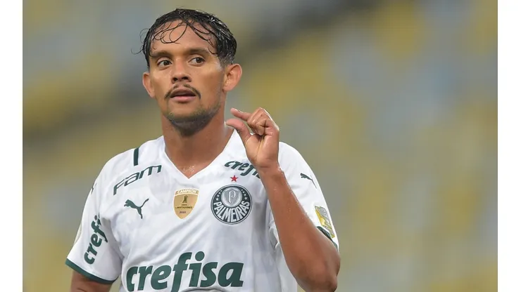 Gustavo Scarpa tem contrato no Palmeiras até dezembro (Foto: Thiago Ribeiro/AGIF)