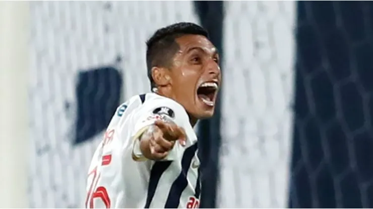 Kevin Serna, novo reforço do Fluminense, quando estava no Alianza Lima - Foto: Daniel Apuy/Getty Images