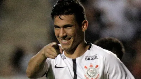 Foto: Daniel Vorley/AGIF - Balbuena é desejado no Corinthians.