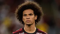 Flamengo toma decisão surpreendente sobre Arão, que não viaja para Turquia
