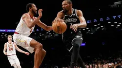 Durant jogou pelos Nets contra os Cavs no play-in da última temporada