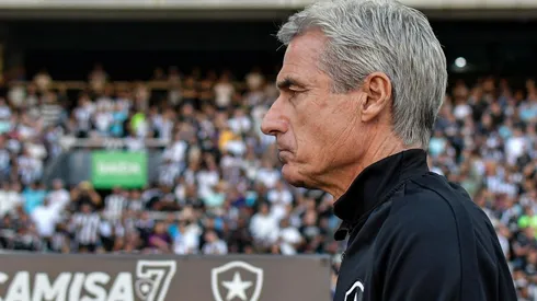 Foto: Thiago Ribeiro/AGIF | Castro afirmou que opções não estão preparadas para entrar em campo