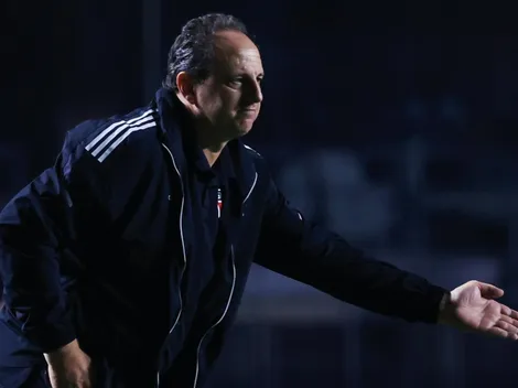 Ceni exalta elenco do São Paulo, mas não se cala e protesta contra VAR, em empate com o Atlético-MG