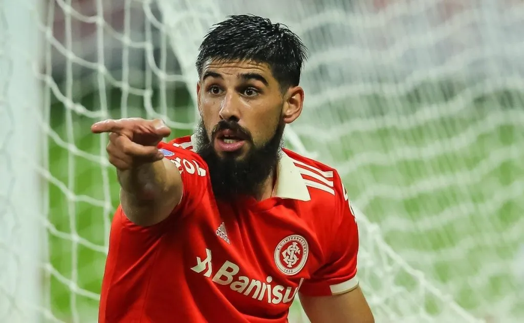 Bruno Méndez durante passagem pelo Internacional. Foto: Pedro H. Tesch/AGIF