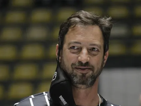 Medalhão sonha em voltar a jogar pelo Corinthians e deixa decisão nas mãos de Duílio