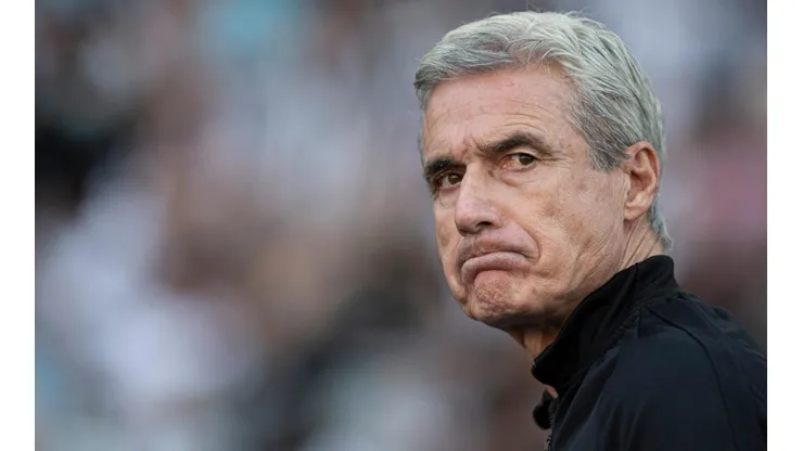 Jorge Rodrigues/AGIF - Luís Castro no Botafogo.