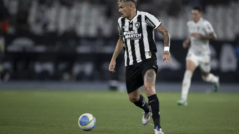 Tiquinho Soares é o jogador com maior probabilidade de marcar segundo as casas de apostas ( Foto: Sipa US / Alamy Stock Photo)