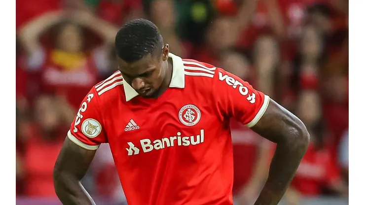 Foto: Pedro H. Tesch/AGIF - Inter monitora ‘substituto’ para Wesley Moraes