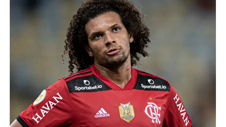 Foto: Jorge Rodrigues/AGIF - Arão será vendido ao Fenerbahçe na janela movimentada do Flamengo