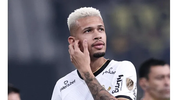 João Victor se despede do Timão nas redes sociais e faz promessa à torcida