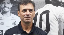- Fabián Bustos está deixando o Santos
