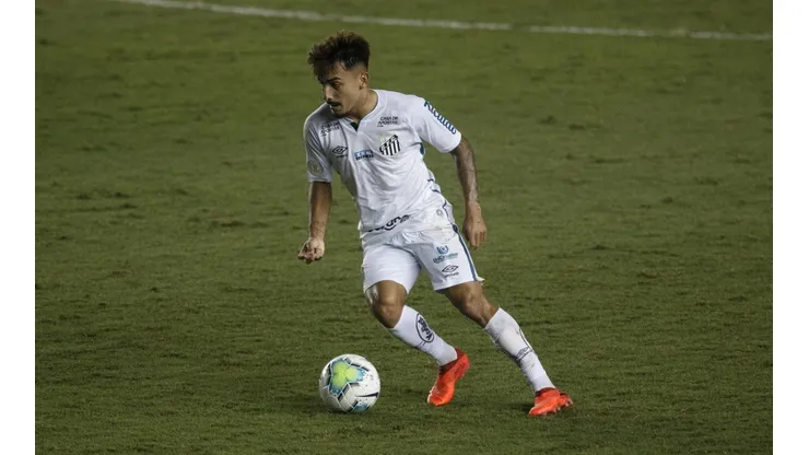 Ettore Chiereguini/AGIF - Lucas Lourenço não é o único reforço do CSA.