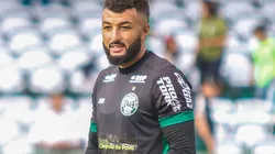 Foto: Gabriel Machado/AGIF - Muralha e mais dois podem estar de saída do Coxa