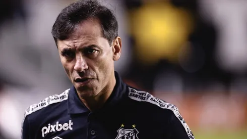 Jogador, que está fora dos planos de Bustos, acerta com o Náutico