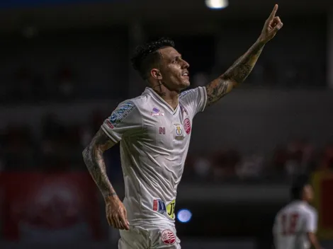 Técnico do Náutico revela se J. Carlos joga contra o Grêmio: "Conversei com ele"