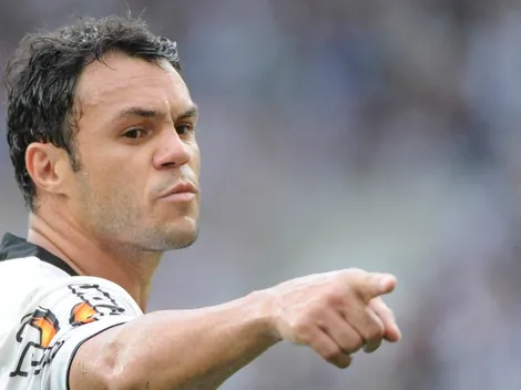 "Eu não gosto desse..."; Kléber não se cala e 'ataca' medalhão do Flamengo