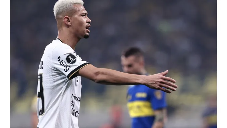 Foto: Ettore Chiereguini/AGIF - Timão não para em João Victor e define valor para vender atacante
