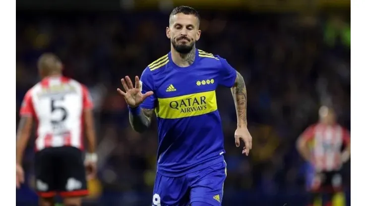 Daniel Jayo/Getty Images South America/ Corinthians faz história ao eliminar Boca Juniors nos pênaltis e torcida não perdoa Benedetto em memes; veja.