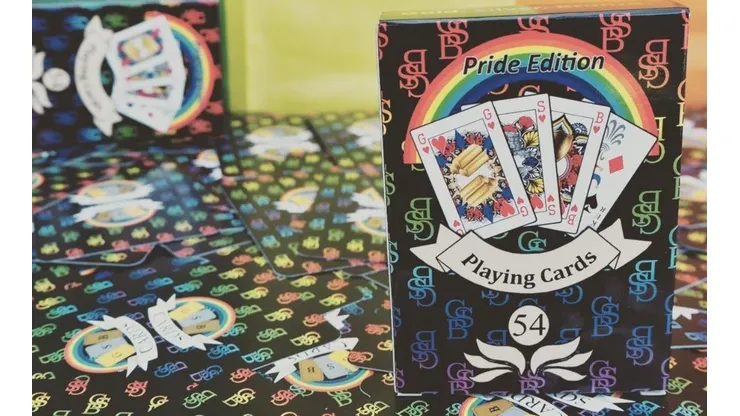 Baralho sem gênero acaba com valete, rainha e rei (Foto: Reprodução/Instagram oficial Indy Mellink @gsbplayingcards)