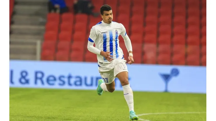 Foto: Site Oficial / KF Tirana | Devid fará sua estreia em partidas pela Champions League