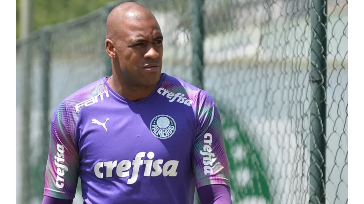 Foto: Bruno Ulivieri/AGIF - Ex-Palmeiras, Jailson está novamente livre no mercado após rescisão com América-MG