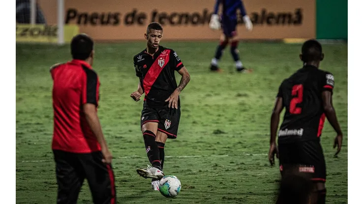 João Victor defendeu o Atlético-GO entre 2020 e 2021
