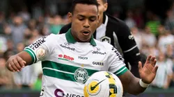 Foto: Robson Mafra/AGIF - Igor Paixão: atacante volta ao Coritiba no final de semana