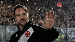 Thiago Ribeiro/AGIF/ "Inacreditável esse cara ter sido contratado"; torcida do Vasco se irrita com Maurício Souza após empate.