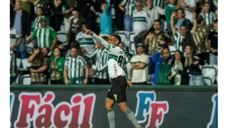 Foto: Robson Mafra/AGIF