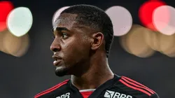 Lorran, jogador do Flamengo, durante partida contra o Gremio no estadio Maracana pelo Brasileirão Série A 2024. Foto: Thiago Ribeiro/AGIF