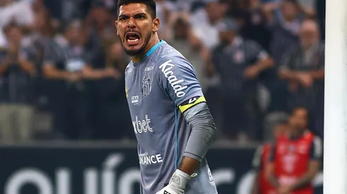 Marcello Zambrana/AGIF - João Paulo ganha 'passe' em derrota do Santos.