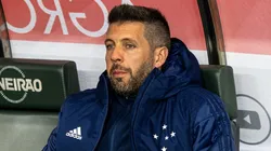 Foto: Alessandra Torres/AGIF - Pezzolano minimizou boa vantagem na tabela da Série B