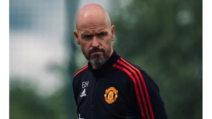 Foto: Reprodução/MUFC - Erik Ten Hag age no mercado e mira contratação de atacante do Palmeiras