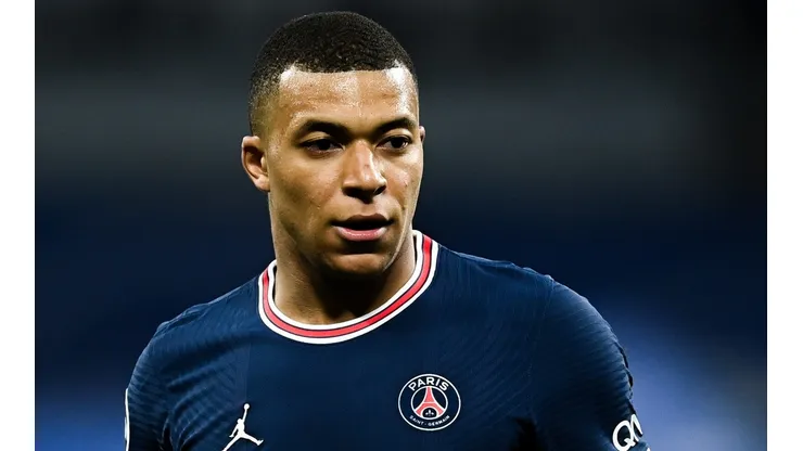 David Ramos/Getty Images. Apesar de demonstrar interesse em assinar com o Real Madrid, Mbappé decidiu seguir no PSG