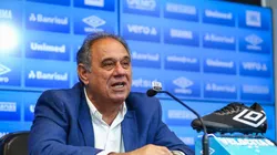 "Não descarto"; Denis Abrahão fala sobre possível contratação de titular de Dorival para o Grêmio