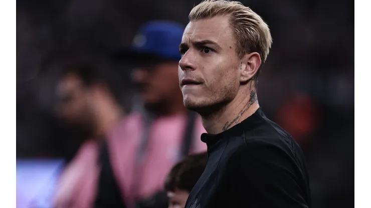 Ettore Chiereguini/AGIF - Rivaldo lembra de pênalti perdido por Roger Guedes no Corinthians
