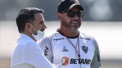 Foto: Pedro Souza / Atlético / Divulgação - Caetano e Turco: Atlético já está de olho no futuro de jovem meio-campista