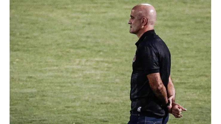 Foto: Paulo Paiva/AGIF - Itamar Schulle chegou ao Belo após saída de Gerson Gusmão