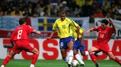 Reprodução/CBF - Rivaldo comemora conquista do penta com a Seleção