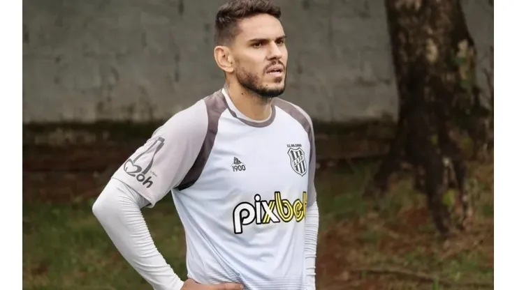 Diego Almeida/PontePress/ Ponte Preta rescinde contrato com zagueiro Fabrício e atacante; Clube sobe jogador da base para o profissional.