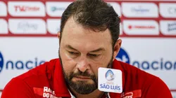 Foto: Rafael Vieira/AGIF - Roberto Fernandes faz pedido à torcida em duelo contra o Criciúma