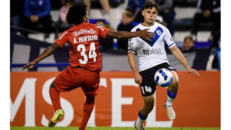 Getty Images/Marcelo Endelli - Lenny Lobato joga no Vélez desde os 16 anos.