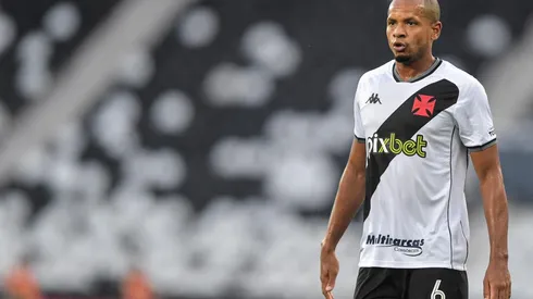 Edimar ganhou um apelido da torcida do Vasco (Foto: Thiago Ribeiro/AGIF)