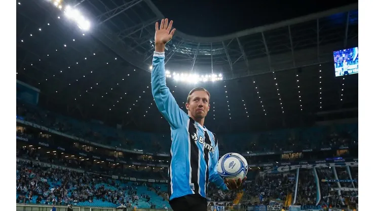 FOTO: LUCAS UEBEL/GREMIO FBPA - Grêmio não para em Lucas e encaminha acerto com mais um reforço