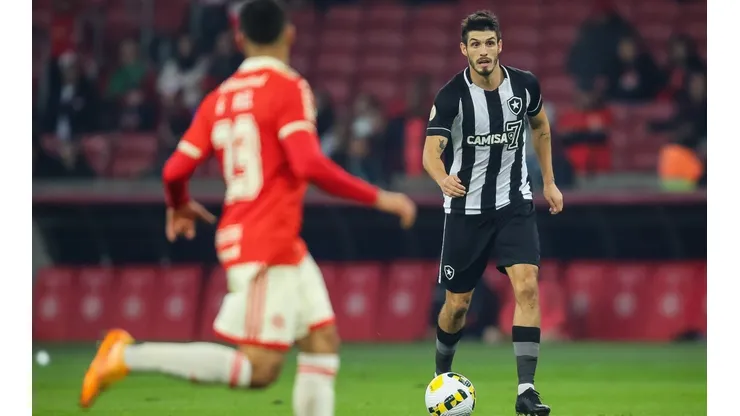 Pedro H. Tesch/AGIF - Piazon pode levar a pior após confusão em Botafogo x Inter