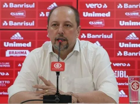 Presidente do Inter 'joga a toalha' e torcida do Corinthians parte para a zoação