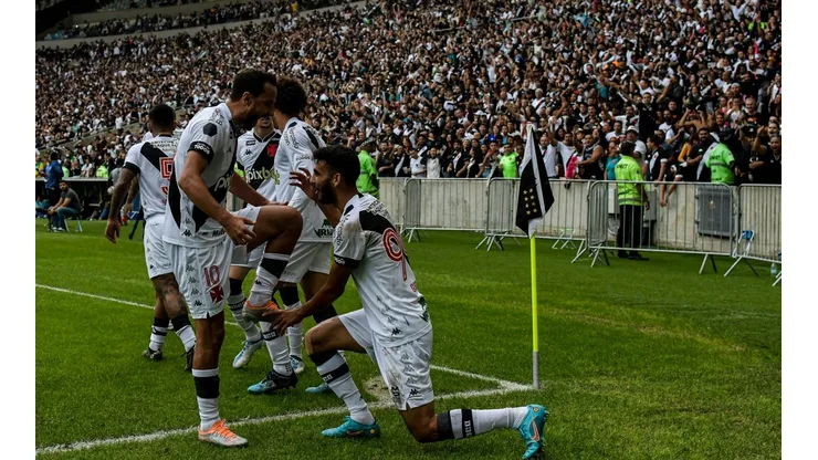 Thiago Ribeiro/AGIF - Torcida do Vasco esgota ingressos no Maracanã