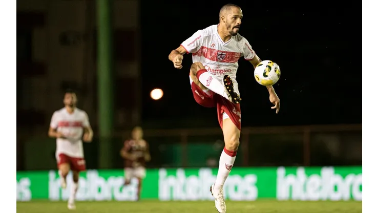 Jorge Rodrigues/AGIF. Anselmo Ramon é o artilheiro do CRB, com 13 gols na temporada e cinco no Brasileiro