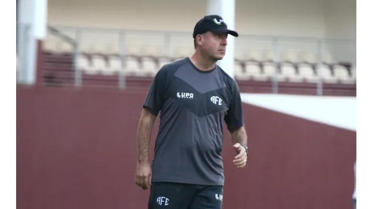 Tiago Pavini/Ferroviária SA. Munhoz elogia o elenco da AFE por partida na Fonte Luminosa