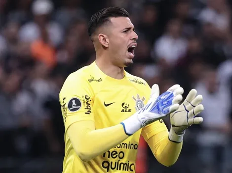 "Invicto"; Possível substituto de Ivan é exposto nos bastidores do Corinthians